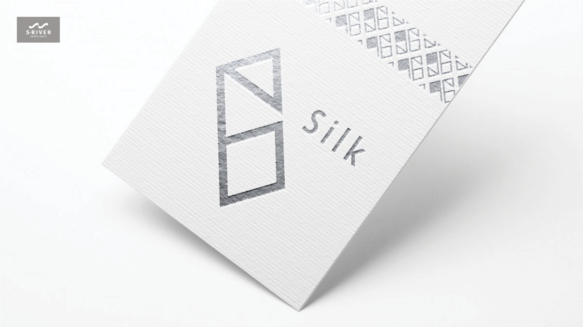 logo và nhận diện của eo silk